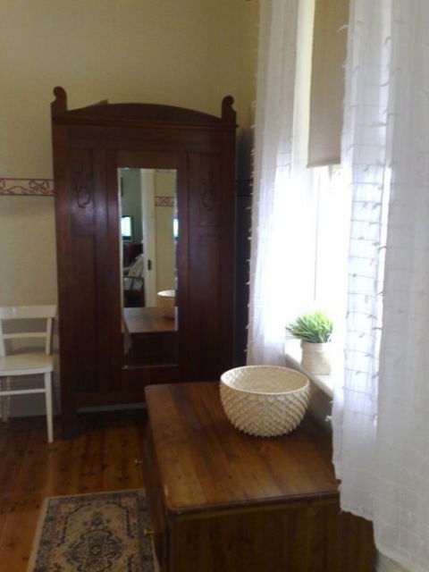 Charlie Bates Cottage - Accommodation Gold Coast 8