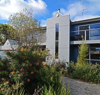 Barrakee Beach House - Accommodation Gold Coast
