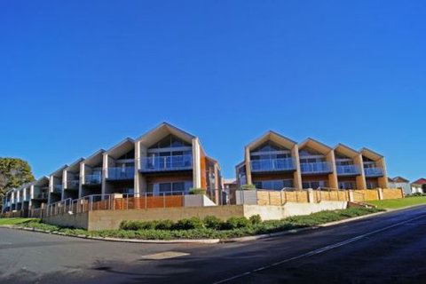 Seine Bay Apartments - Accommodation Gold Coast 0