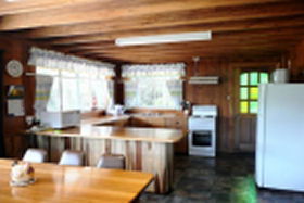 Arties - Accommodation Gold Coast 0