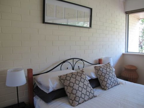 Staywest Apartments - Accommodation Gold Coast 6