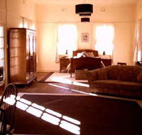 Old Parkes Convent - Gold Coast 4U