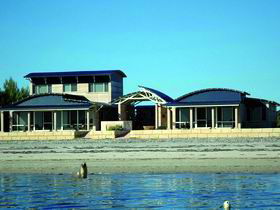Baird Bay Ocean Eco Apartments - Accommodation Gold Coast 0