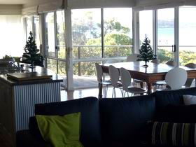 Breeze At Island Beach - Accommodation Gold Coast 0