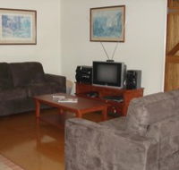 Hooters Hut And Possums Hollow - 1 Gold Coast