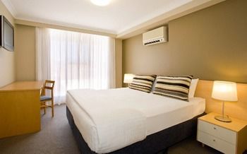 Adina Apartment Hotel Coogee - 1 Gold Coast 6