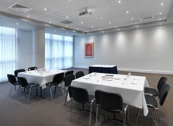 Adina Apartment Hotel Sydney, Harbourside - 1 Gold Coast 2