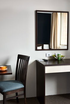 175 (formerly Wesley Lodge) - Accommodation Gold Coast 7