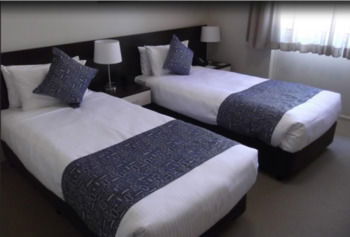 175 (formerly Wesley Lodge) - Accommodation Gold Coast 16