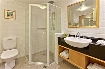 Radisson Hotel & Suites Sydney - Accommodation Gold Coast 2
