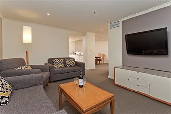 Radisson Hotel & Suites Sydney - Accommodation Gold Coast 9