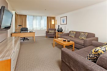 Radisson Hotel & Suites Sydney - Accommodation Gold Coast 11