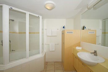 Beach Retreat Coolum - Accommodation Gold Coast 10