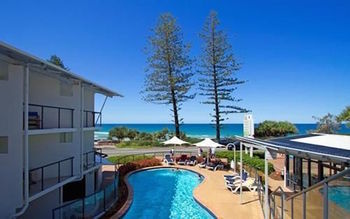 Beach Retreat Coolum - Accommodation Gold Coast 16