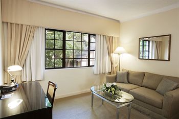 Grand Mercure The Hills Lodge - Accommodation Gold Coast 9