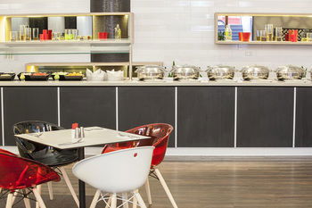 Ibis Melbourne Hotel And Apartments - Accommodation Gold Coast 0