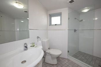 Napoleon On Kent - Accommodation Gold Coast 2