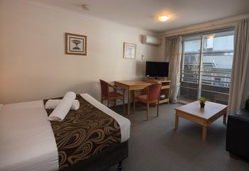 Napoleon On Kent - Accommodation Gold Coast 13