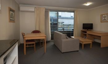 Napoleon On Kent - Accommodation Gold Coast 28