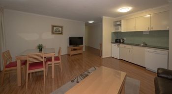 Napoleon On Kent - Accommodation Gold Coast 29