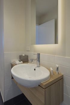 Mercure Melbourne Therry Street - Accommodation Gold Coast 11