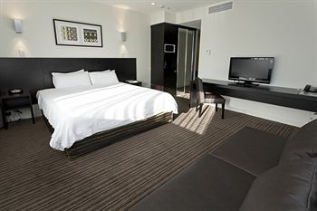 Causeway 353 Hotel - Accommodation Gold Coast 17