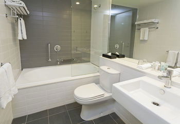 Causeway 353 Hotel - Accommodation Gold Coast 22