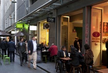 Causeway 353 Hotel - Accommodation Gold Coast 23