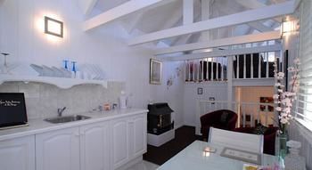 Annie Roe's Luxury Bed & Breakfast - Accommodation Gold Coast 24
