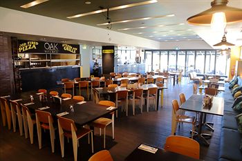 Alpha Hotel Eastern Creek - Accommodation Gold Coast 11