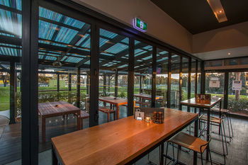 Alpha Hotel Eastern Creek - Accommodation Gold Coast 28