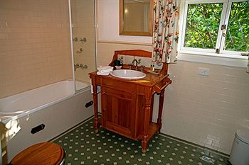 Carriages Boutique Hotel - Accommodation Gold Coast 16