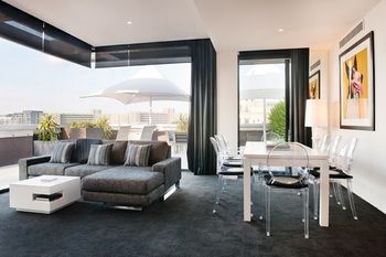 Art Series-The Blackman - Accommodation Gold Coast 27