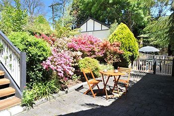 Holly Lodge - Accommodation Gold Coast 0