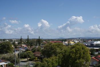 Beachside Resort - Kawana Waters - Accommodation Gold Coast 7