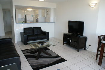 Beachside Resort - Kawana Waters - Accommodation Gold Coast 13