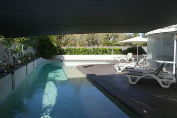 Beachside Resort - Kawana Waters - Accommodation Gold Coast 15