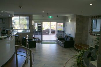 Beachside Resort - Kawana Waters - Accommodation Gold Coast 16