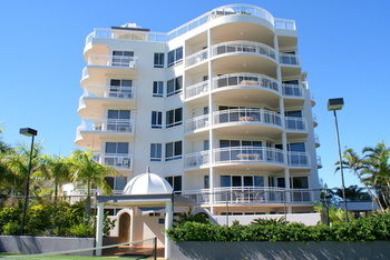 Beachside Resort - Kawana Waters - Accommodation Gold Coast 20
