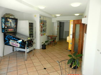 Beachside Resort - Kawana Waters - Accommodation Gold Coast 21