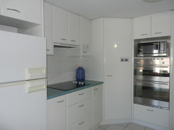 Beachside Resort - Kawana Waters - Accommodation Gold Coast 30