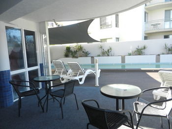 Beachside Resort - Kawana Waters - Accommodation Gold Coast 55