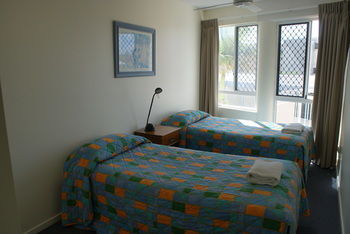 Beachside Resort - Kawana Waters - Accommodation Gold Coast 56