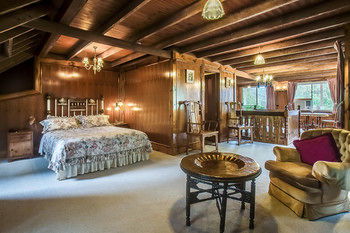 A Camelot Tower & Penthouse - Accommodation Gold Coast 36