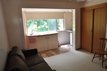 A Camelot Tower & Penthouse - Accommodation Gold Coast 2