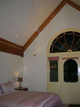 A Camelot Tower & Penthouse - Accommodation Gold Coast 8