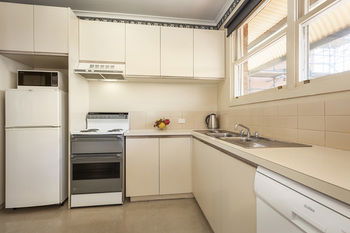Carlton Clocktower Apartments - Accommodation Gold Coast 9