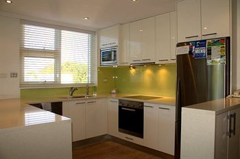 84 The Spit - Accommodation Gold Coast 15
