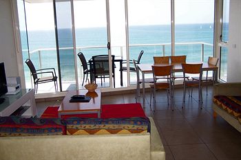 84 The Spit - Accommodation Gold Coast 45