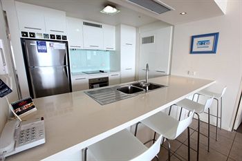 84 The Spit - Accommodation Gold Coast 51